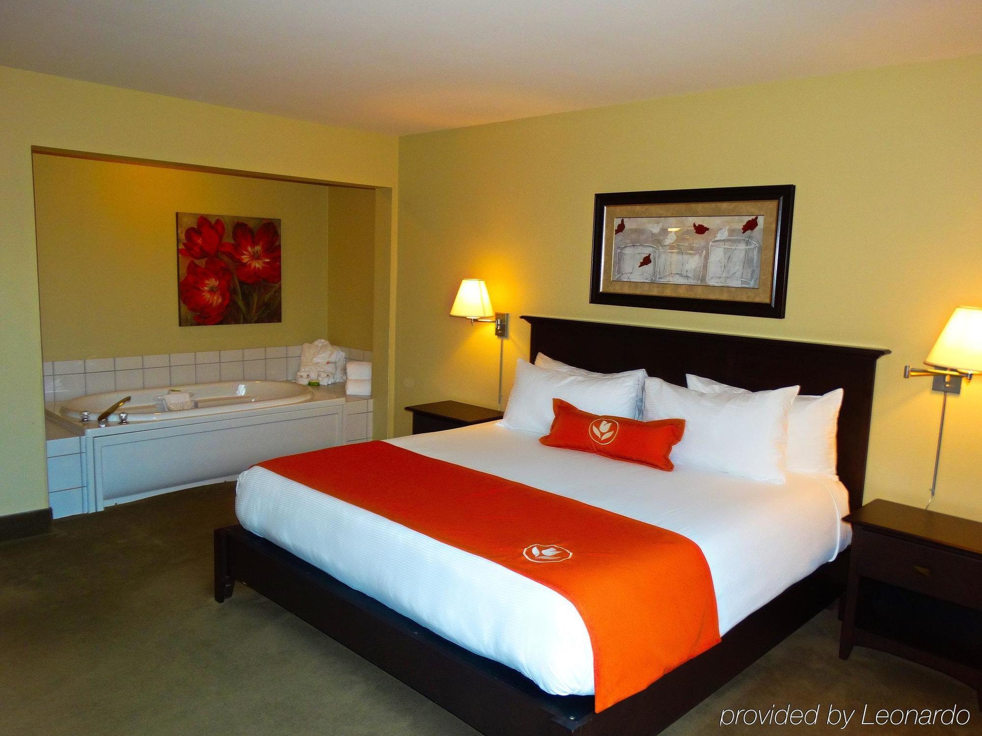 Amsterdam Inn & Suites Сассекс Экстерьер фото
